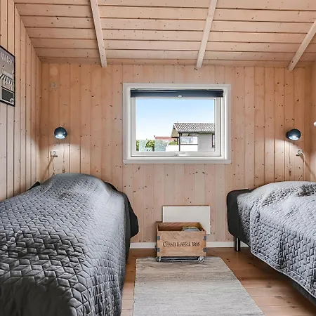 Moderne Og Komfortabelt Sj741 Nyaraló *